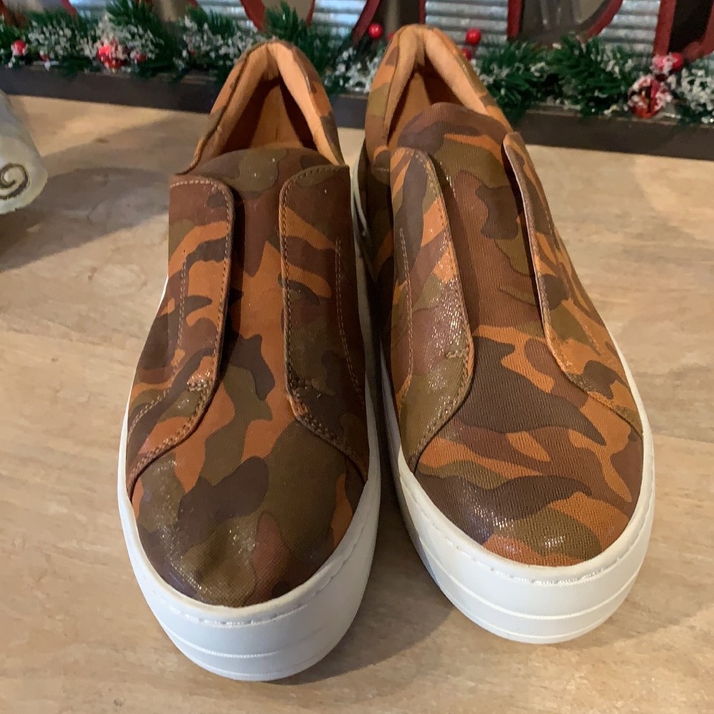 J/Slides sneakers